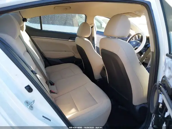 5NPD84LF1HH136959 2017 HYUNDAI ELANTRA - Image 8