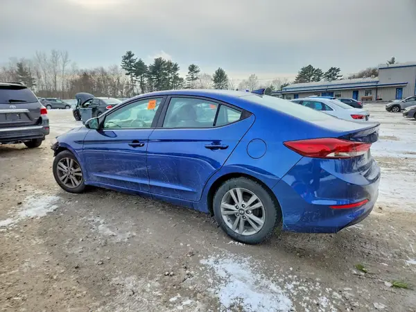 5NPD84LF1HH137450 2017 HYUNDAI ELANTRA - Image 2