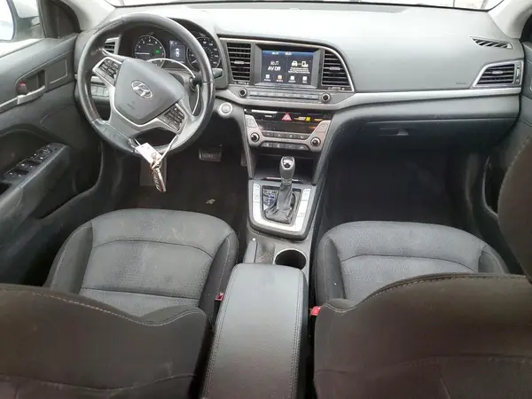 5NPD84LF1HH138307 2017 HYUNDAI ELANTRA - Image 8