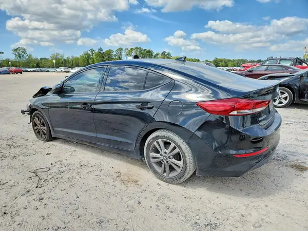 5NPD84LF1HH143331 2017 HYUNDAI ELANTRA - Image 2