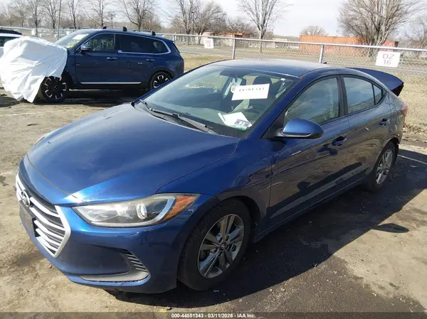 5NPD84LF1HH143944 2017 HYUNDAI ELANTRA - Image 2