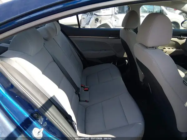 5NPD84LF1HH143944 2017 HYUNDAI ELANTRA - Image 8