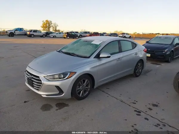5NPD84LF1HH148559 2017 HYUNDAI ELANTRA - Image 2