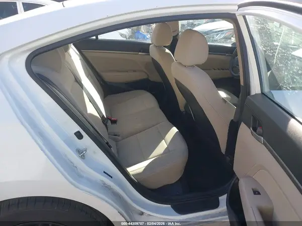 5NPD84LF1HH151302 2017 HYUNDAI ELANTRA - Image 8