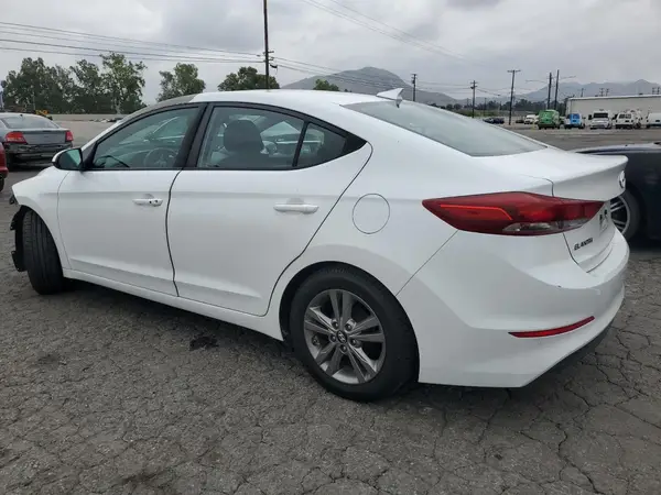 5NPD84LF1HH155916 2017 HYUNDAI ELANTRA - Image 2