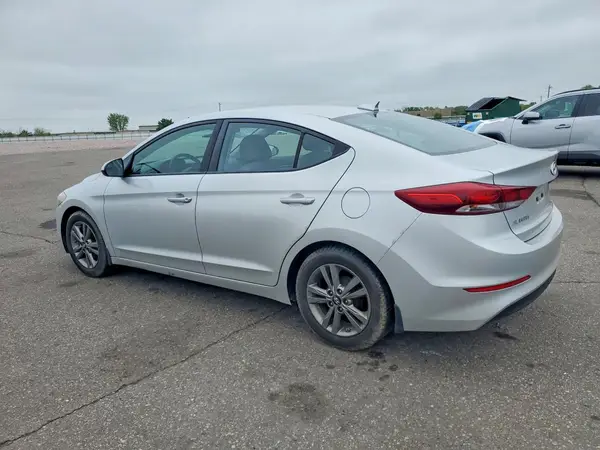 5NPD84LF1HH156127 2017 HYUNDAI ELANTRA - Image 2