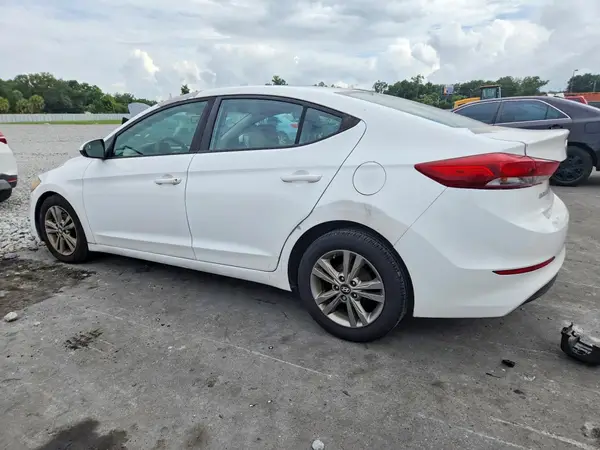 5NPD84LF1HH156936 2017 HYUNDAI ELANTRA - Image 2