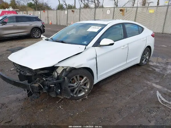 5NPD84LF1HH161523 2017 HYUNDAI ELANTRA - Image 2