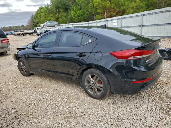5NPD84LF1HH162896 2017 HYUNDAI ELANTRA - Image 2