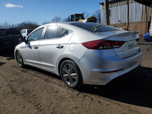5NPD84LF1HH164521 2017 HYUNDAI ELANTRA - Image 2