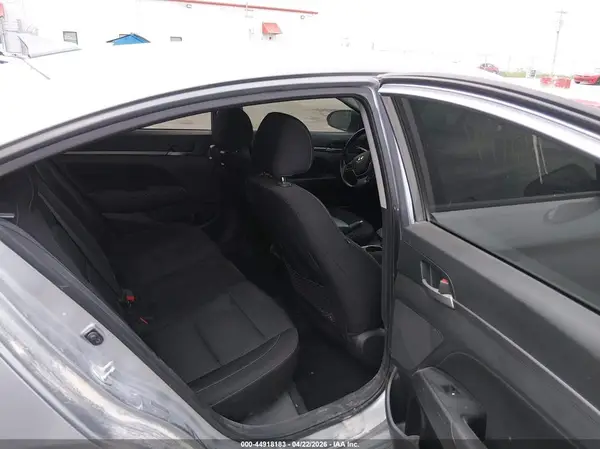 5NPD84LF1HH166527 2017 HYUNDAI ELANTRA - Image 8