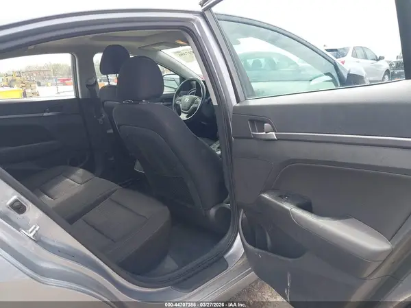 5NPD84LF1HH167922 2017 HYUNDAI ELANTRA - Image 8