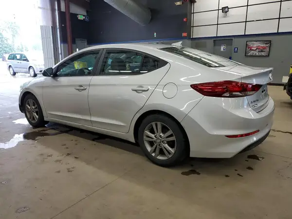 5NPD84LF1HH168312 2017 HYUNDAI ELANTRA - Image 2
