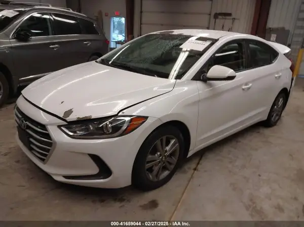 5NPD84LF1HH168858 2017 HYUNDAI ELANTRA - Image 2