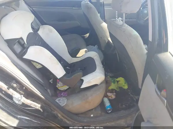 5NPD84LF1HH169363 2017 HYUNDAI ELANTRA - Image 8