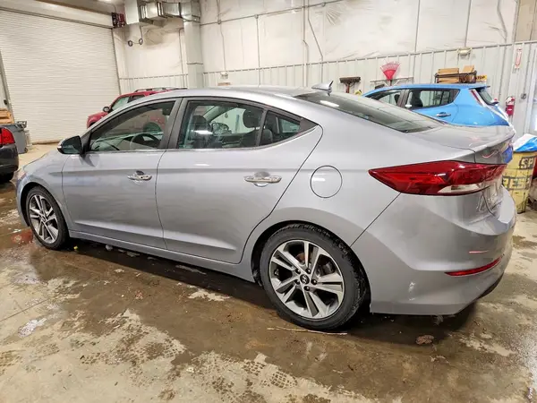 5NPD84LF1HH171033 2017 HYUNDAI ELANTRA - Image 2