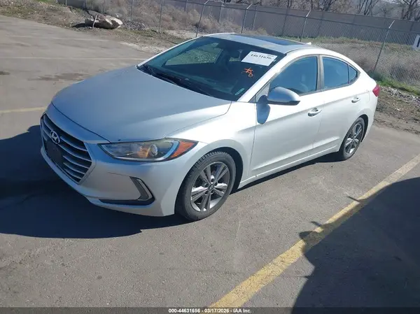 5NPD84LF1HH175275 2017 HYUNDAI ELANTRA - Image 2