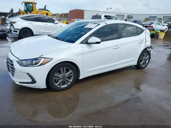 5NPD84LF1HH181352 2017 HYUNDAI ELANTRA - Image 2