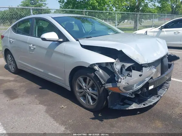 5NPD84LF1HH181495 2017 HYUNDAI ELANTRA - Image 1