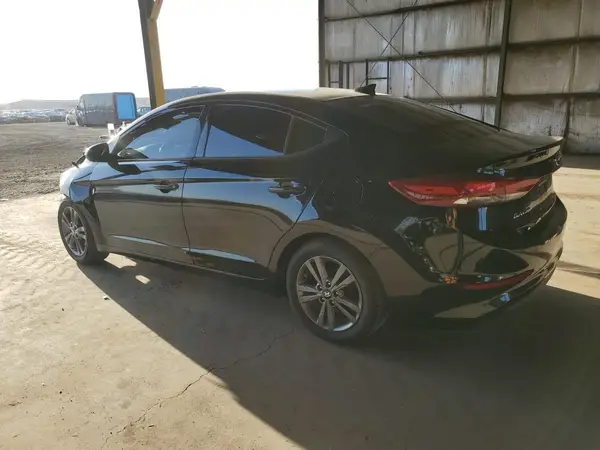 5NPD84LF1HH181982 2017 HYUNDAI ELANTRA - Image 2