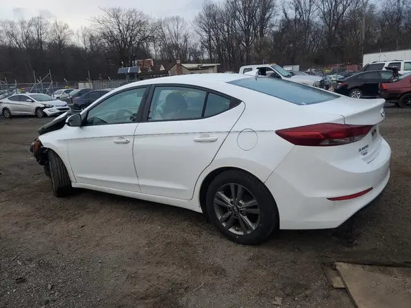 5NPD84LF1HH184154 2017 HYUNDAI ELANTRA - Image 2