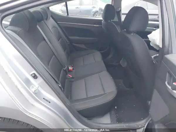 5NPD84LF1HH190858 2017 HYUNDAI ELANTRA - Image 8