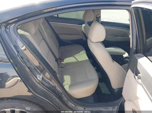 5NPD84LF1HH191055 2017 HYUNDAI ELANTRA - Image 8