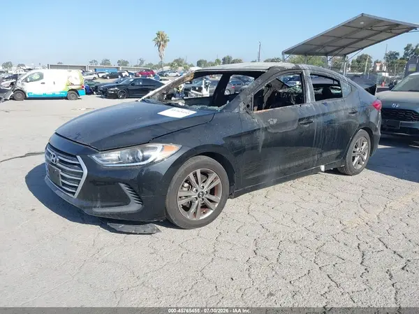 5NPD84LF1HH195686 2017 HYUNDAI ELANTRA - Image 2