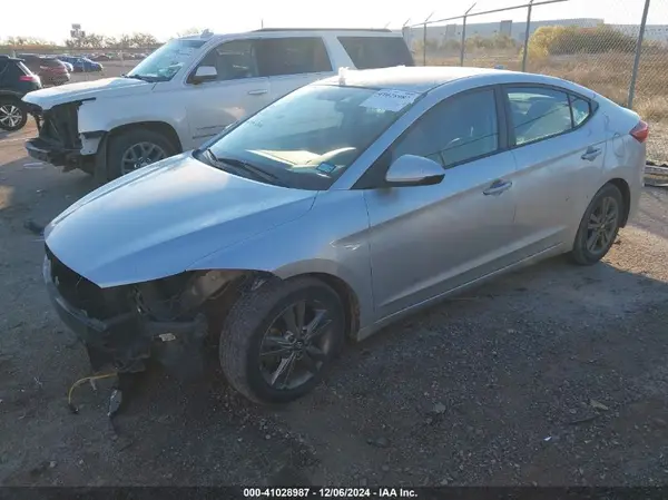 5NPD84LF1HH197034 2017 HYUNDAI ELANTRA - Image 2