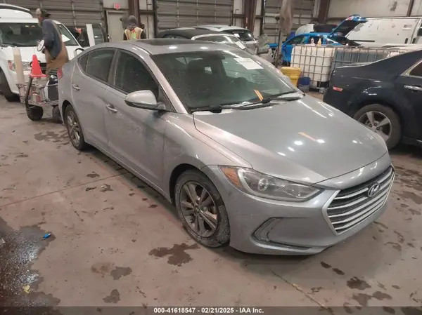 5NPD84LF1HH201759 2017 HYUNDAI ELANTRA - Image 1