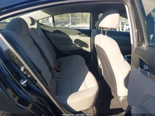 5NPD84LF1HH207397 2017 HYUNDAI ELANTRA - Image 8