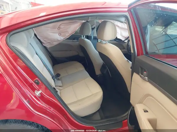 5NPD84LF1HH212230 2017 HYUNDAI ELANTRA - Image 8