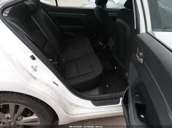 5NPD84LF1JH215649 2018 HYUNDAI ELANTRA - Image 8
