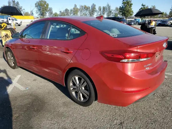 5NPD84LF1JH217630 2018 HYUNDAI ELANTRA - Image 2