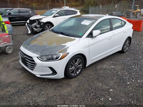 5NPD84LF1JH217823 2018 HYUNDAI ELANTRA - Image 2