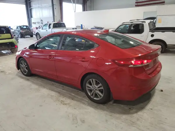 5NPD84LF1JH218082 2018 HYUNDAI ELANTRA - Image 2