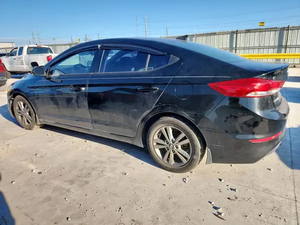 5NPD84LF1JH218616 2018 HYUNDAI ELANTRA - Image 2