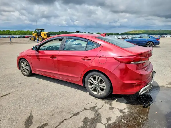 5NPD84LF1JH219930 2018 HYUNDAI ELANTRA - Image 2