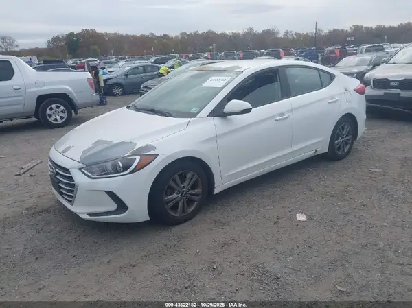 5NPD84LF1JH221970 2018 HYUNDAI ELANTRA - Image 2
