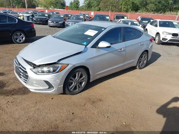 5NPD84LF1JH221984 2018 HYUNDAI ELANTRA - Image 2