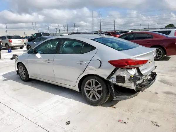 5NPD84LF1JH223895 2018 HYUNDAI ELANTRA - Image 2