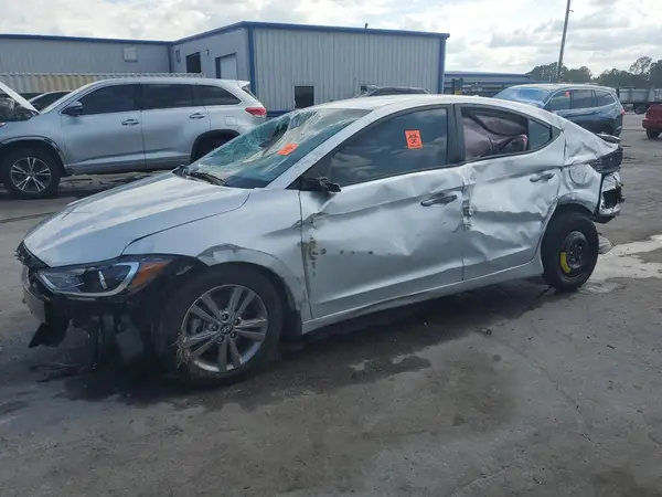 5NPD84LF1JH225548 2018 HYUNDAI ELANTRA - Image 1