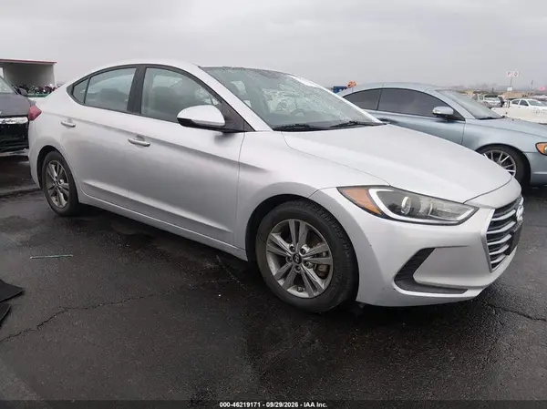 5NPD84LF1JH230054 2018 HYUNDAI ELANTRA - Image 1