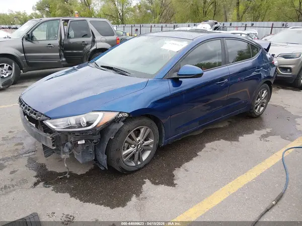 5NPD84LF1JH230104 2018 HYUNDAI ELANTRA - Image 2
