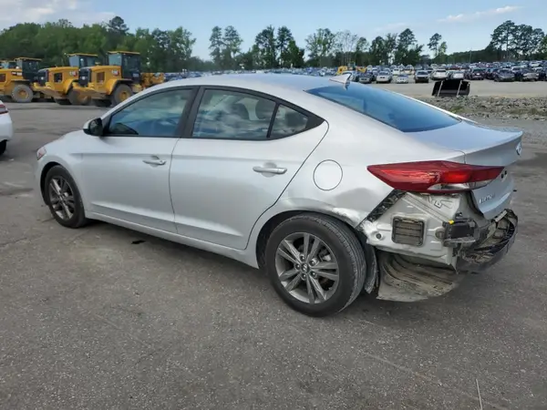 5NPD84LF1JH230250 2018 HYUNDAI ELANTRA - Image 2