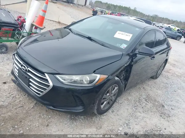 5NPD84LF1JH230765 2018 HYUNDAI ELANTRA - Image 2