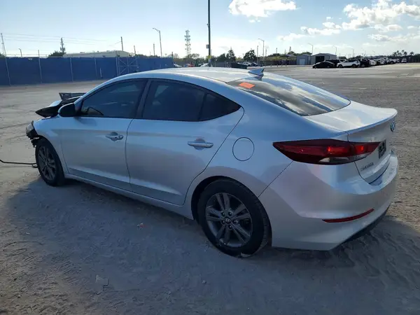 5NPD84LF1JH235089 2018 HYUNDAI ELANTRA - Image 2