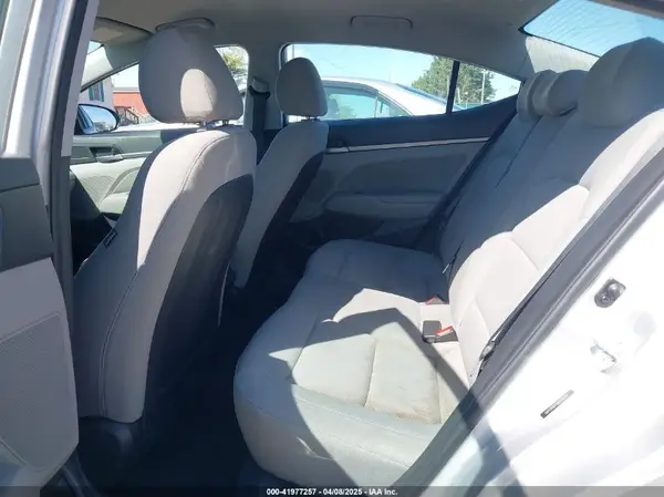 5NPD84LF1JH235707 2018 HYUNDAI ELANTRA - Image 8