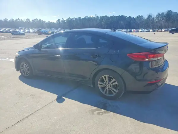 5NPD84LF1JH237392 2018 HYUNDAI ELANTRA - Image 2