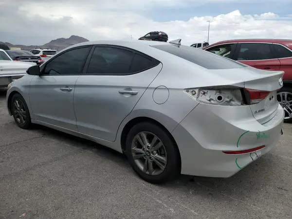 5NPD84LF1JH239725 2018 HYUNDAI ELANTRA - Image 2